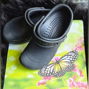 Crocs Unisex Bistro Clog | Slip Resistant Work Shoe Black Size M-5  W-7